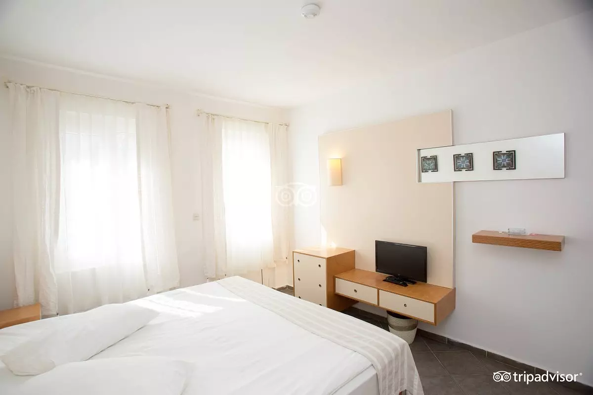 Serhan Hotel ROOM.jpg Serhan Hotel ROOM.jpg